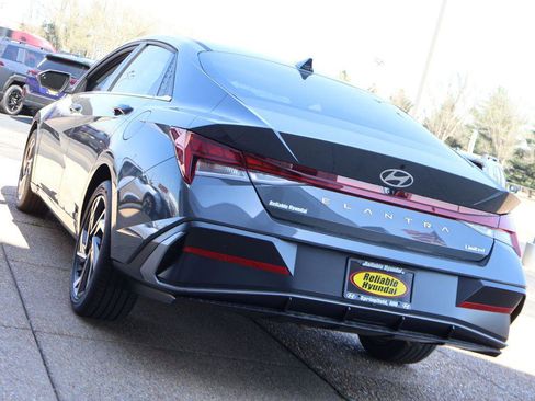 New 2026 Hyundai Elantra Limited image 4