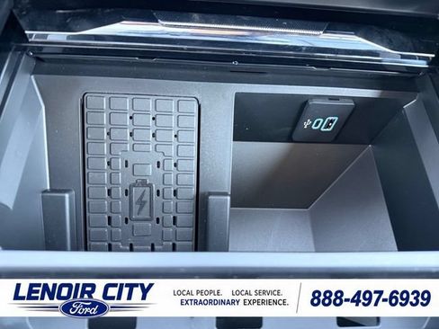 Used 2026 Ford F350 Lariat w/ Lariat Premium Package AWD/4WD image 27