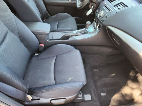 Used 2010 MAZDA MAZDA3 s Sport image 13