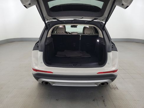 Used 2022 Lincoln Corsair AWD w/ Equipment Group 101A image 29