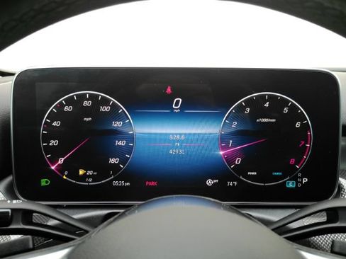 Used 2022 Mercedes-Benz C 300 Sedan image 39