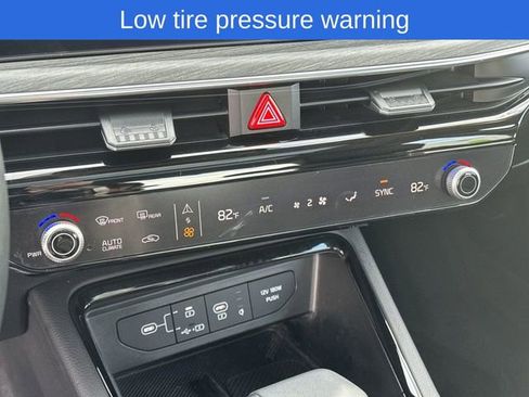 Used 2025 Kia K5 EX image 24