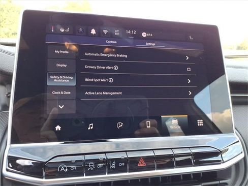 New 2026 Jeep Compass Latitude image 8