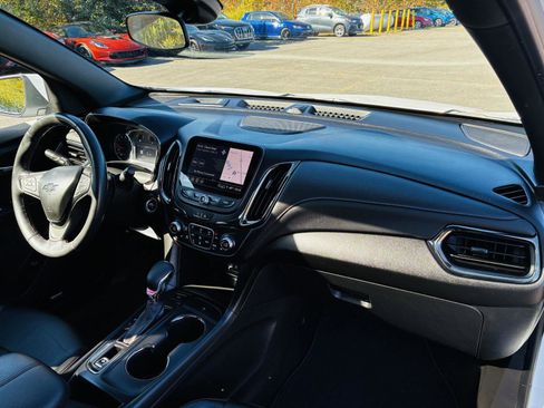 Used 2022 Chevrolet Equinox RS w/ RS Leather Package image 32
