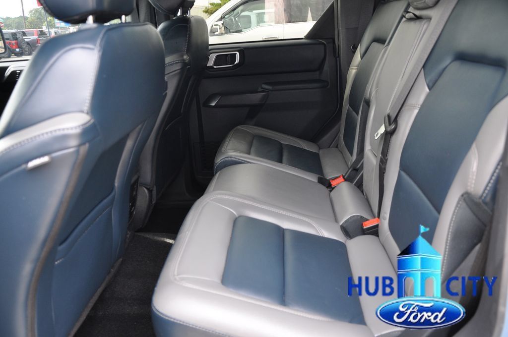 Used 2024 Ford Bronco Outer Banks AWD/4WD image 12