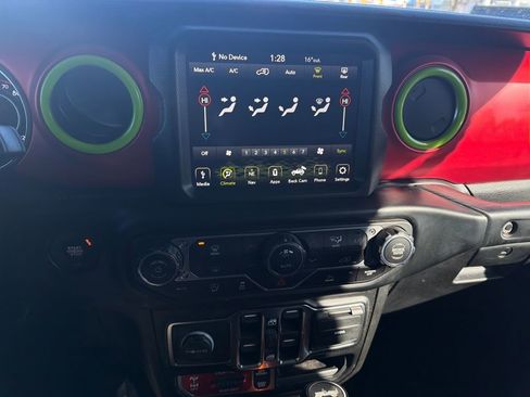 Used 2021 Jeep Wrangler Unlimited Rubicon image 21