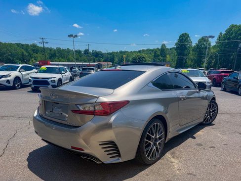 Used 2016 Lexus RC 200t RWD image 3