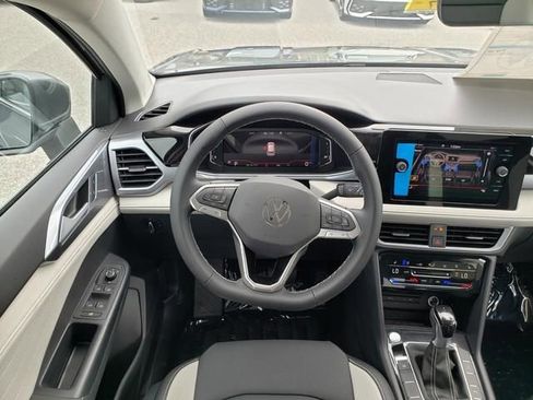 New 2025 Volkswagen Taos SEL AWD/4WD image 9