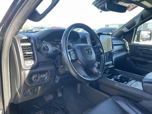 Used 2022 RAM 1500 Limited w/ Body-Colour Bumper Group image 9