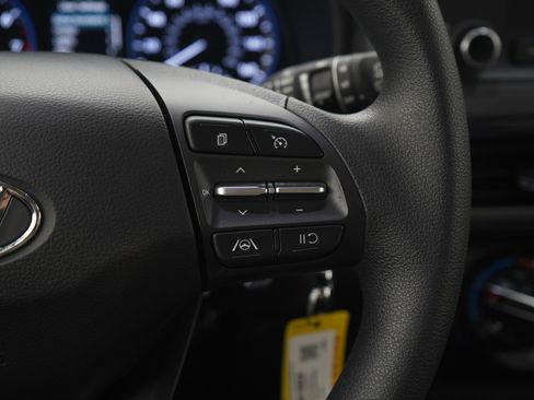 Used 2023 Hyundai Kona SE w/ Cargo Package image 26