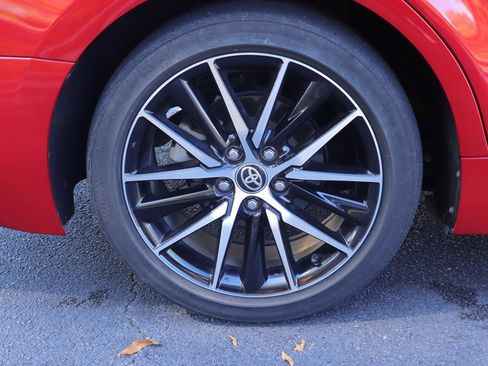 Used 2021 Toyota Camry SE image 33