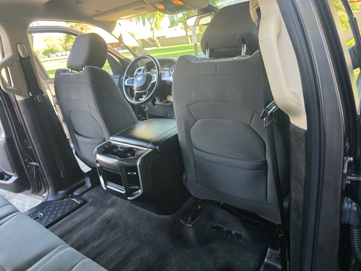 Used 2020 RAM 1500 Big Horn AWD/4WD image 30