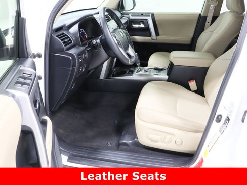 Used 2020 Toyota 4Runner SR5 Premium image 14