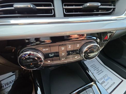 New 2026 Chevrolet Trax LT w/ Driver Confidence Package FWD image 18