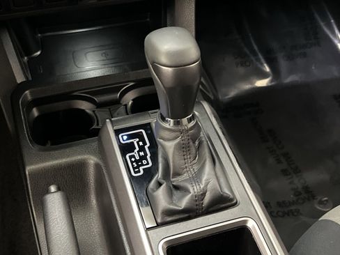 Used 2023 Toyota Tacoma TRD Sport w/ Technology Package image 20