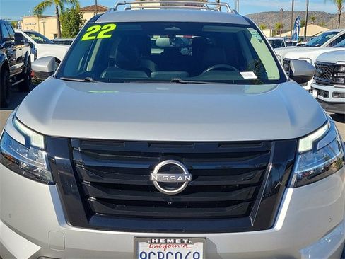 Used 2022 Nissan Pathfinder SL w/ SL Black Package image 30