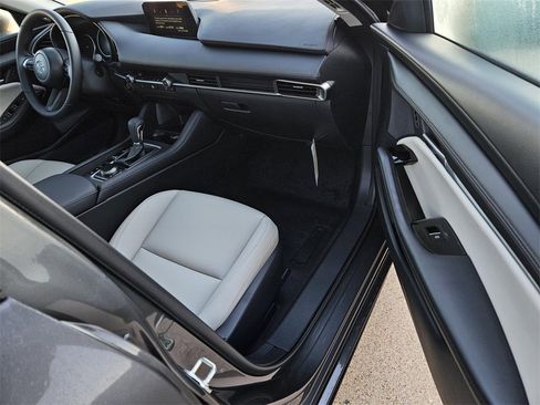 New 2026 MAZDA MAZDA3 2.5 S Sedan w/ Preferred Pkg image 5