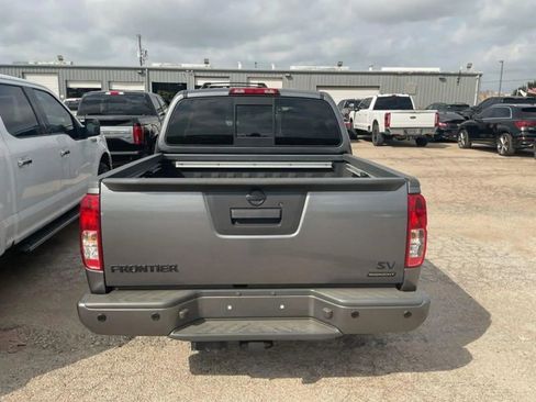 Used 2020 Nissan Frontier SV w/ Midnight Edition Floor Mats RWD image 10