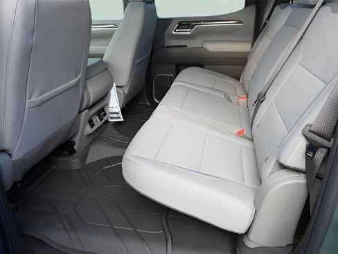 New 2026 Chevrolet Silverado 1500 LT w/ Safety Package image 31