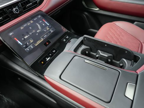 Certified 2025 INFINITI QX80 Autograph AWD/4WD image 12