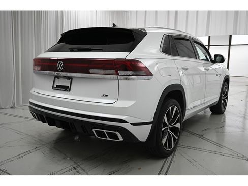 Used 2024 Volkswagen Atlas Cross Sport SEL Premium R-Line image 7