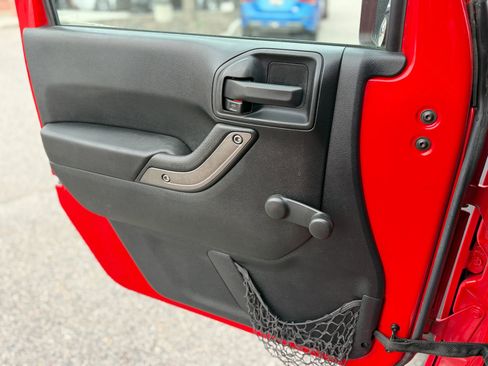 Used 2016 Jeep Wrangler Unlimited Sport image 19