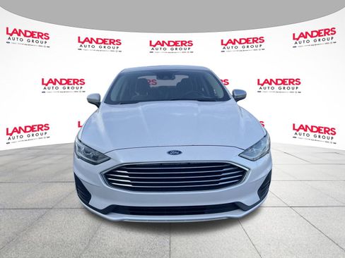 Used 2019 Ford Fusion SE image 8