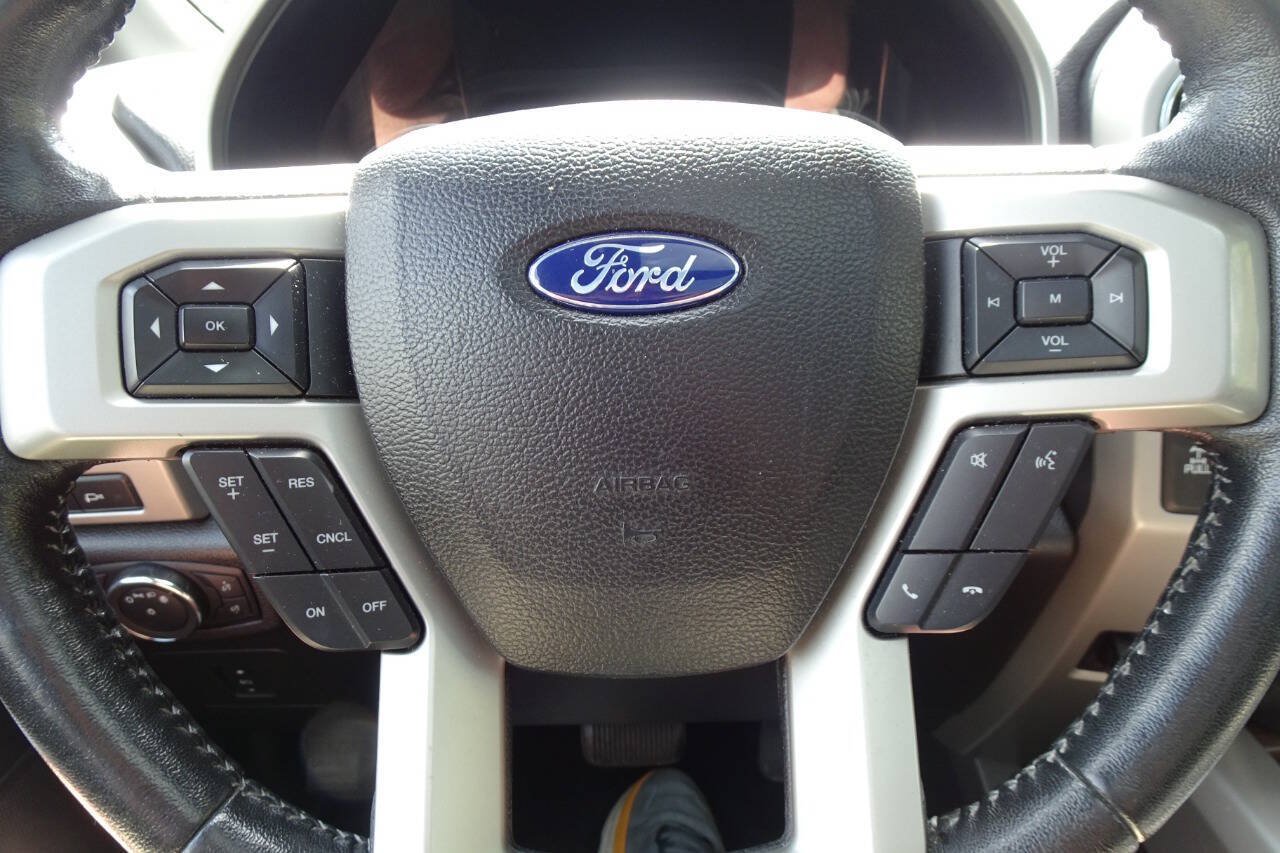Used 2017 Ford F150 Lariat AWD/4WD image 26