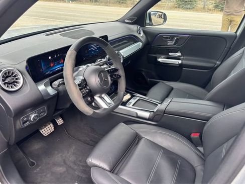 Used 2024 Mercedes-Benz GLB 35 AMG 4MATIC image 19