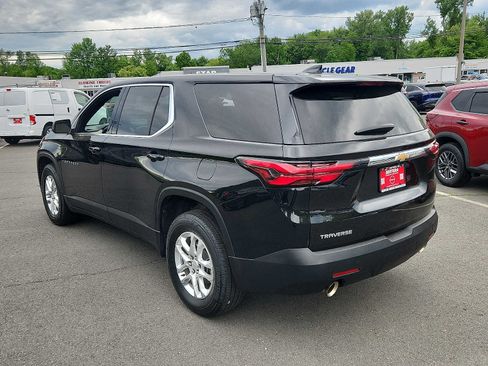 Used 2023 Chevrolet Traverse LS FWD image 6