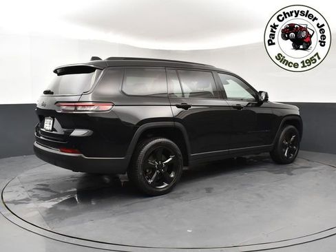 Used 2023 Jeep Grand Cherokee L Limited w/ Black Appearance Package image 6