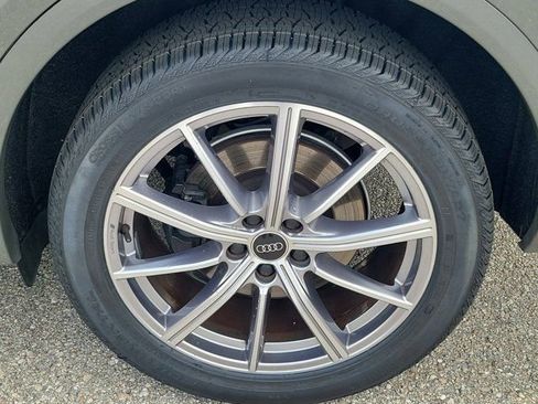 Certified 2023 Audi SQ5 Premium Plus w/ Premium Plus Package AWD/4WD image 10