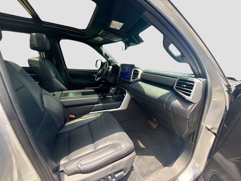 Used 2023 Toyota Tundra Platinum AWD/4WD image 32