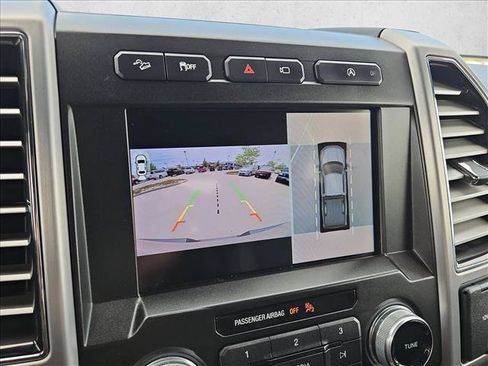 Used 2019 Ford F150 Platinum w/ Equipment Group 701A Luxury AWD/4WD image 13