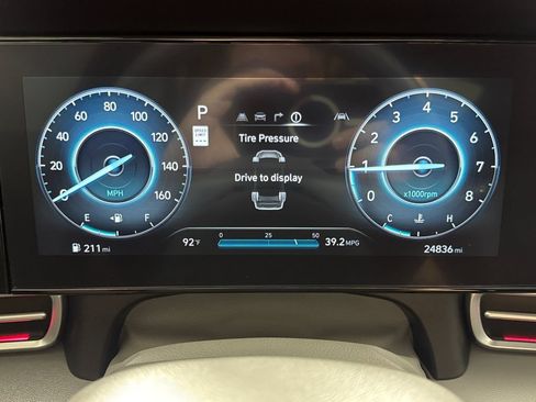 Certified 2024 Hyundai Elantra SEL FWD image 17