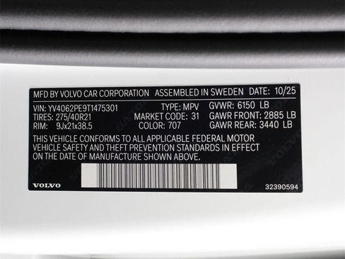 New 2026 Volvo XC90 B6 Plus w/ Protection Package Premier image 17