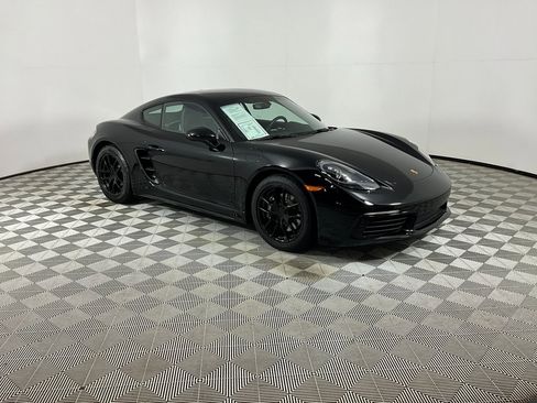Used 2024 Porsche 718 Cayman image 6