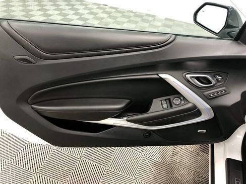 Used 2018 Chevrolet Camaro SS w/ Redline Edition RWD image 12
