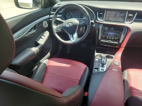 Used 2025 INFINITI QX50 Sport AWD/4WD image 13
