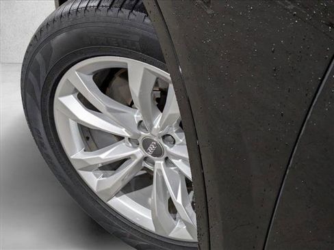 Used 2017 Audi Q7 3.0T Premium Plus image 10