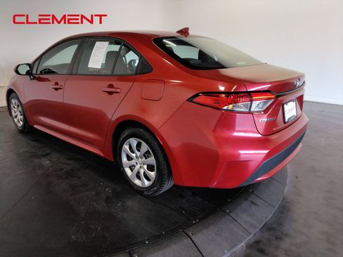 Used 2020 Toyota Corolla LE image 8