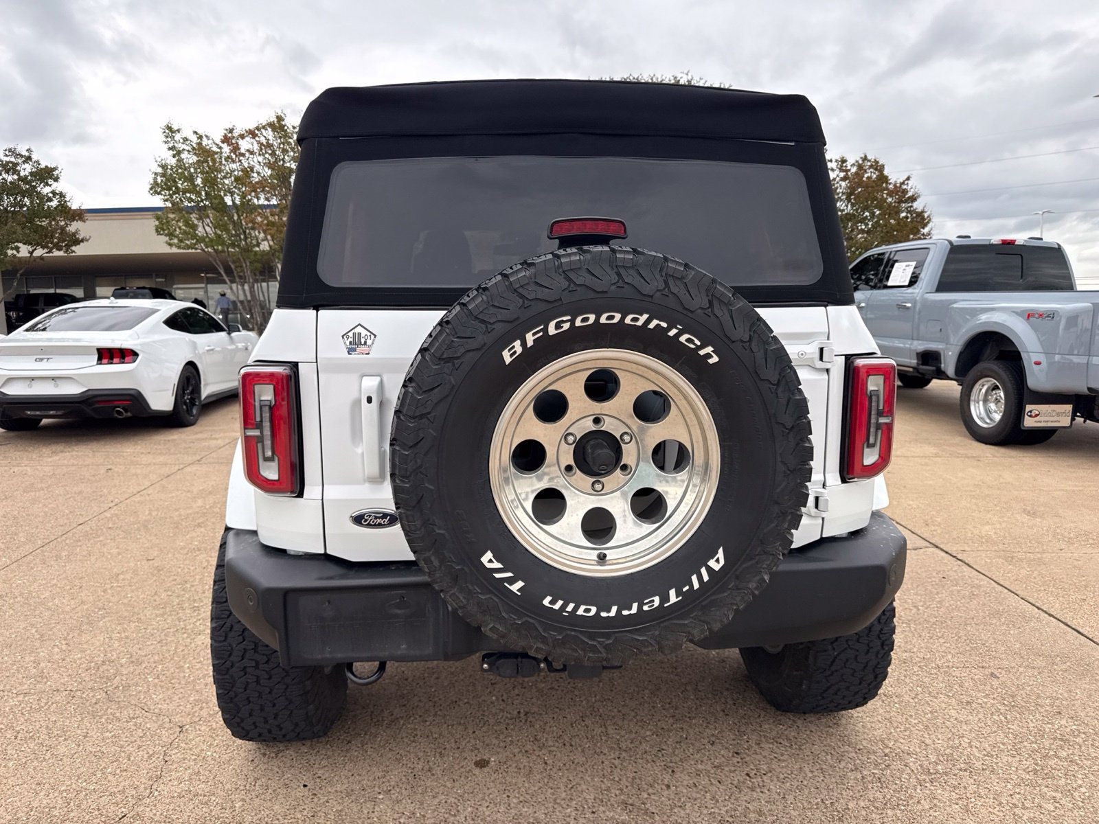 Used 2024 Ford Bronco Outer Banks AWD/4WD image 6