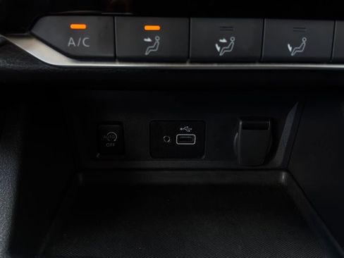 Used 2025 Nissan Sentra S FWD image 23