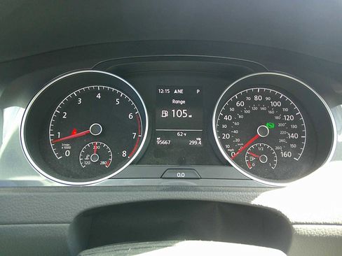 Used 2017 Volkswagen Golf Alltrack S AWD/4WD image 9