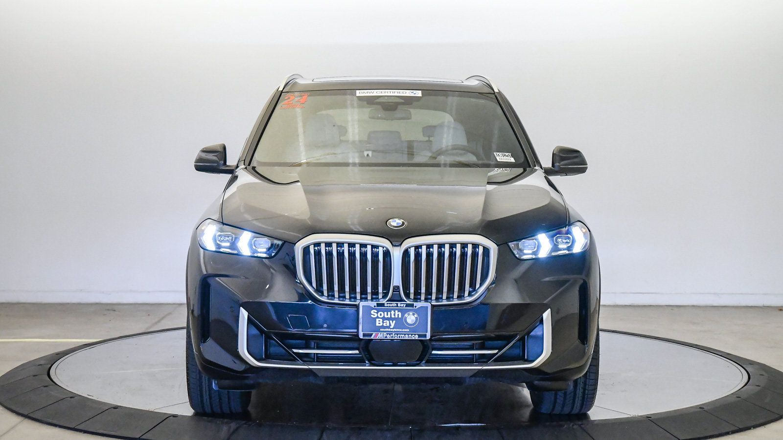 Used 2024 BMW X5 xDrive40i w/ Premium Package AWD/4WD image 7