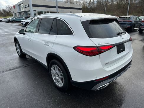 Used 2023 Mercedes-Benz GLC 300 4MATIC image 7