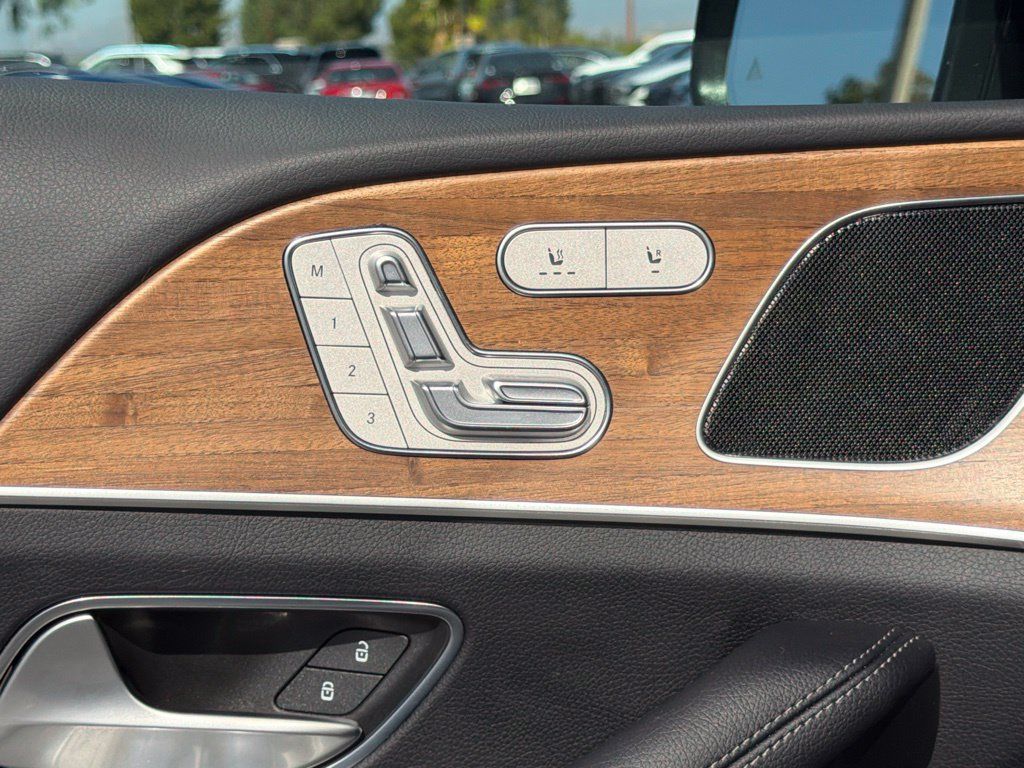 Certified 2025 Mercedes-Benz GLE 450e 4MATIC image 20