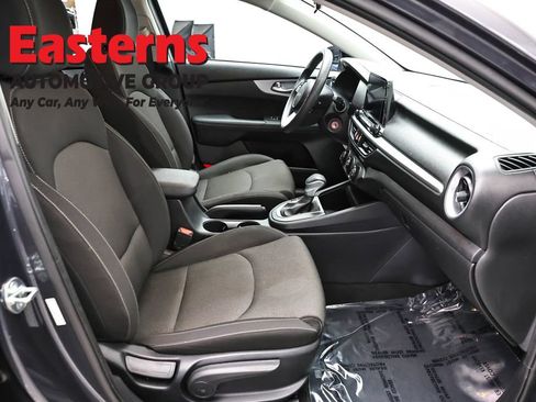Used 2024 Kia Forte LXS FWD image 23