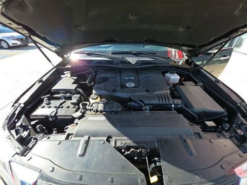 Used 2023 Nissan Armada SL w/ Captain's Chairs Package image 30