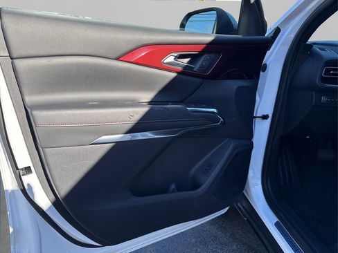 Used 2024 Chevrolet Traverse Z71 image 24